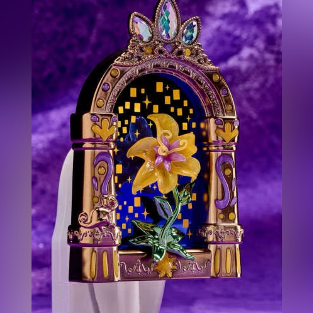 Disney Princess Bath & Body Works NWT Rapunzel Nightlight Wallflower Plug - Picture 3 of 5